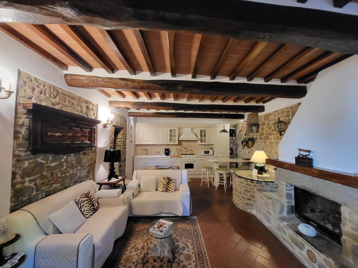 The Small Castle Cortona Bagian luar foto